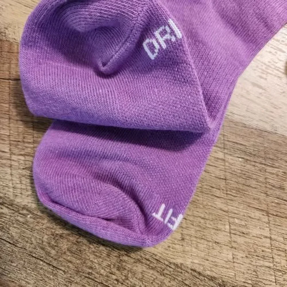 Nike Dri Fit NWOT Medium Unisex 3 Pair